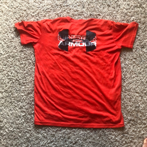 Red Under Amour T-shirt - Picture 1 of 2